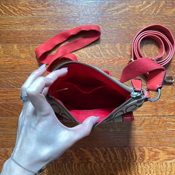 Authentic Coach bag - Picture 4 of 6